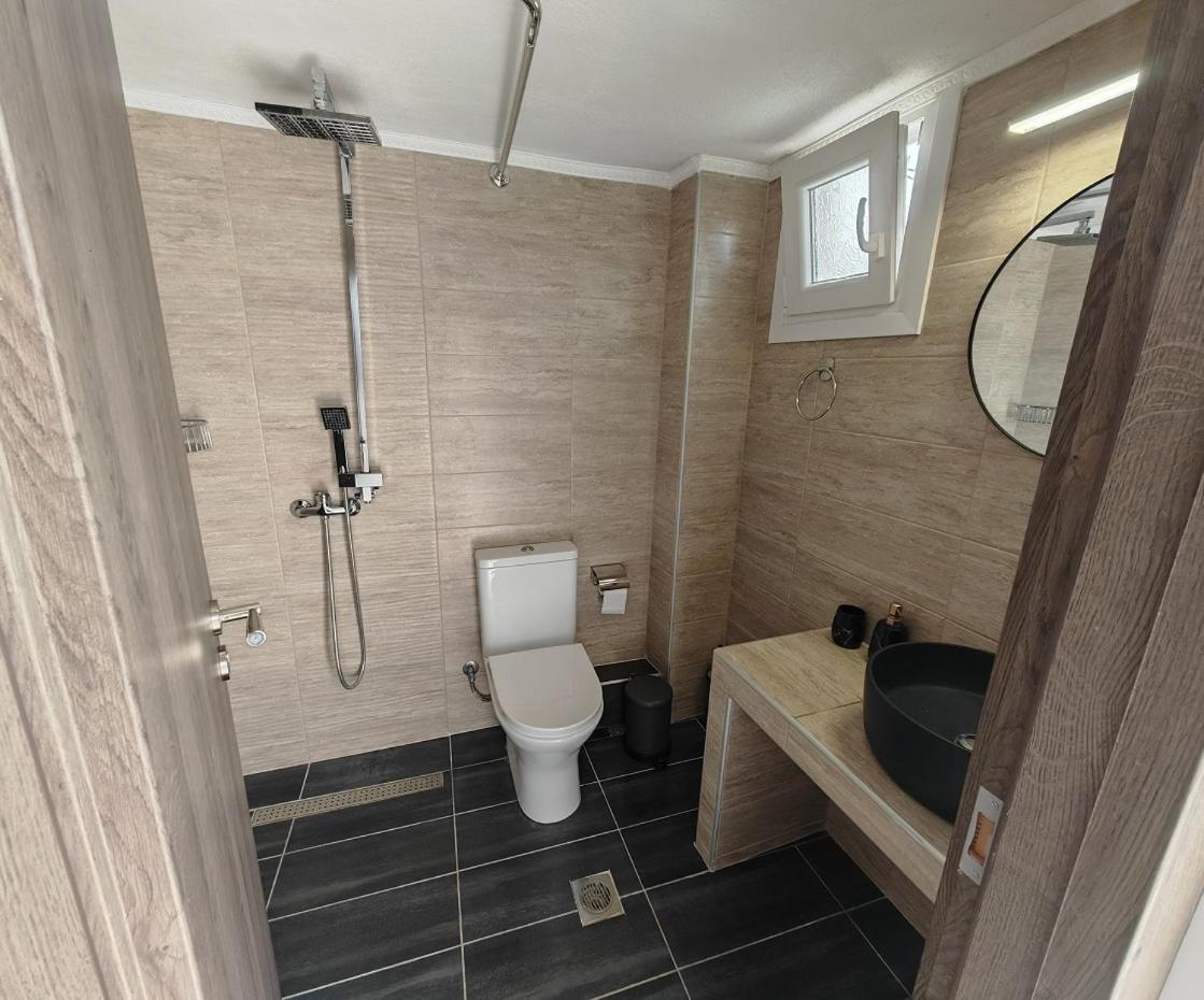 Hotel Valerios Kriopigi Ngoại thất bức ảnh