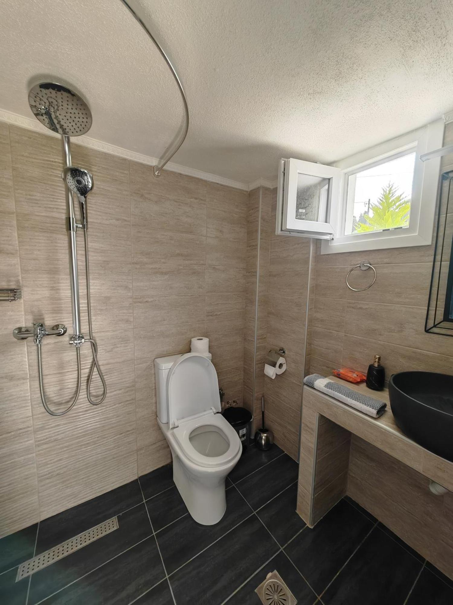 Hotel Valerios Kriopigi Ngoại thất bức ảnh
